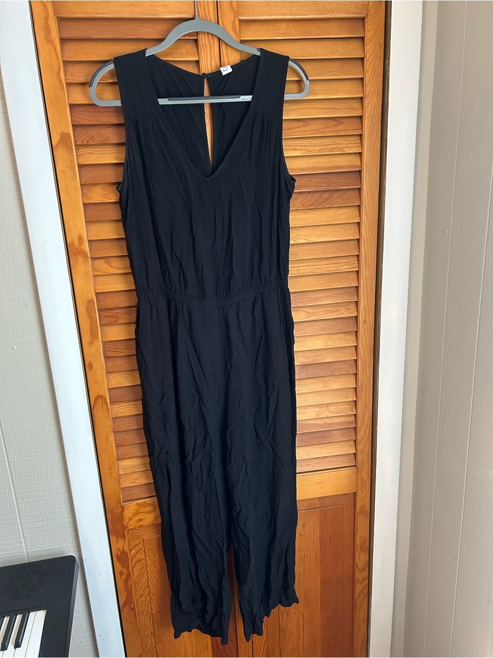 Old Navy Black Sleeveless V-Neck Jumpsuit